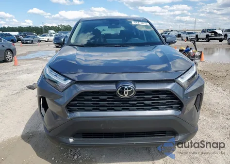2024 Toyota Rav4 Le z USA, uszkodzony, nr VIN 2T3K1RFV1RC277098